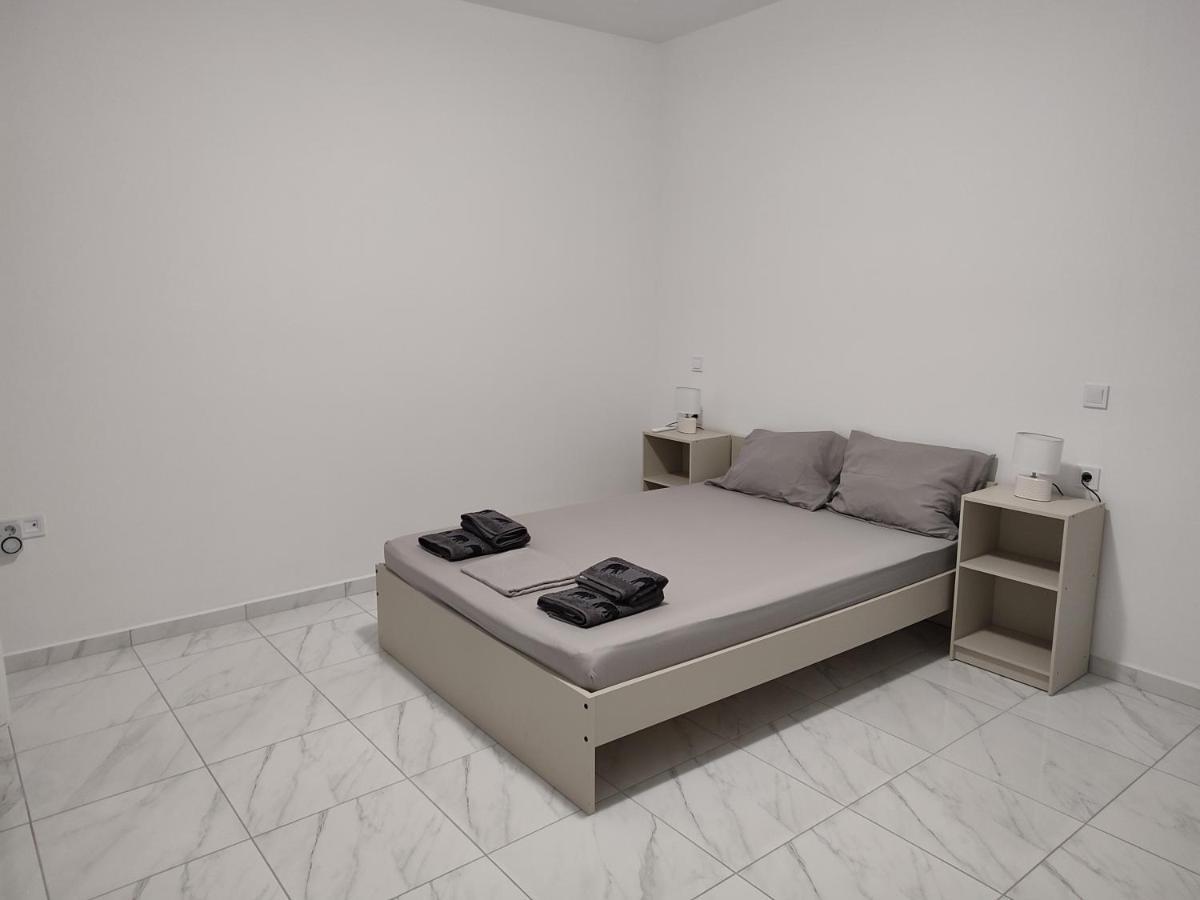Mia Casa Apartment เนาซา ภายนอก รูปภาพ
