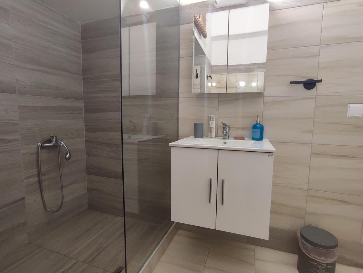 Mia Casa Apartment เนาซา ภายนอก รูปภาพ