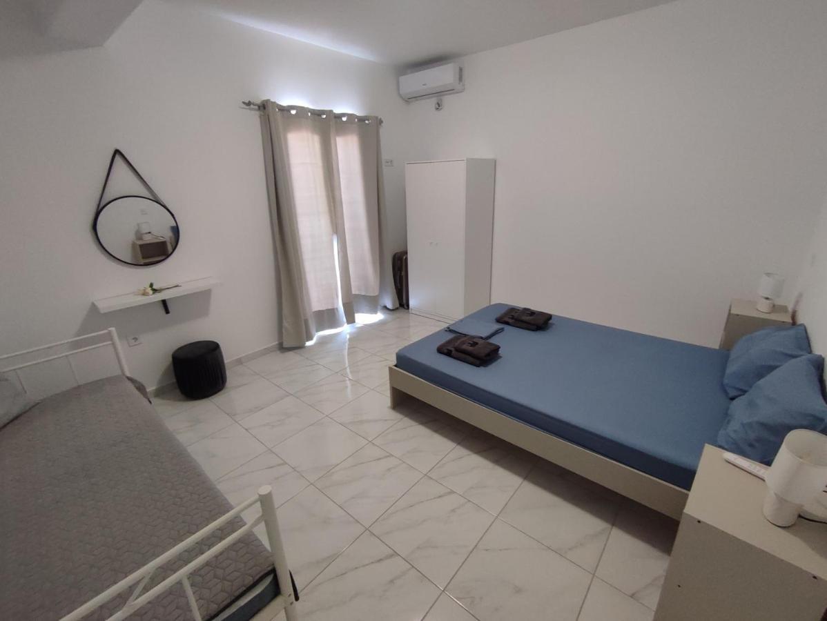 Mia Casa Apartment เนาซา ภายนอก รูปภาพ