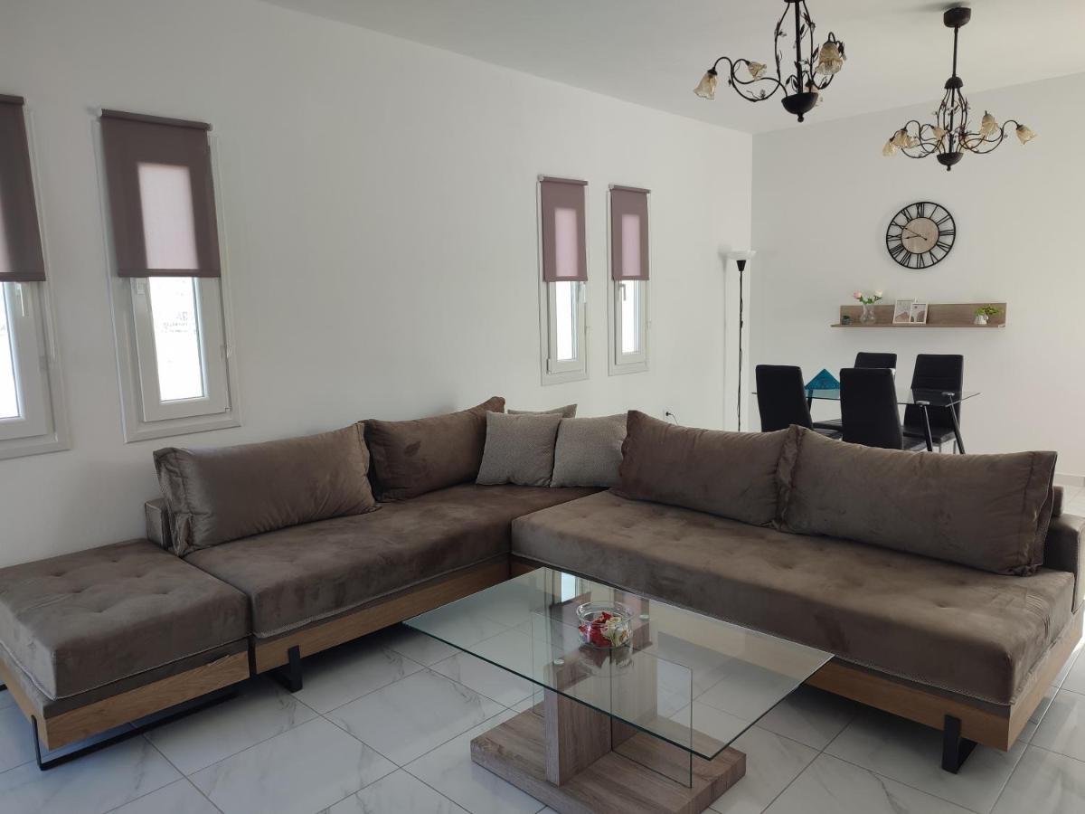 Mia Casa Apartment เนาซา ภายนอก รูปภาพ