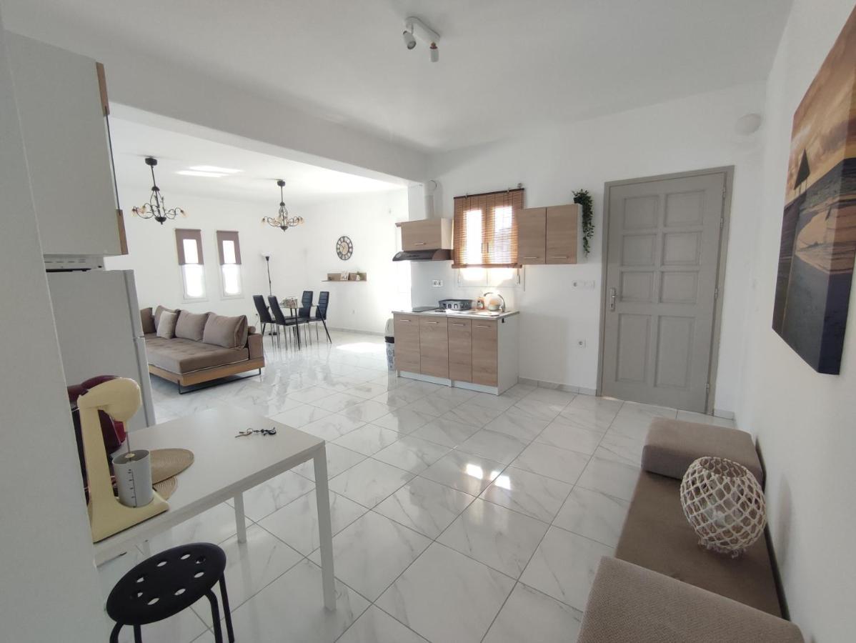 Mia Casa Apartment เนาซา ภายนอก รูปภาพ
